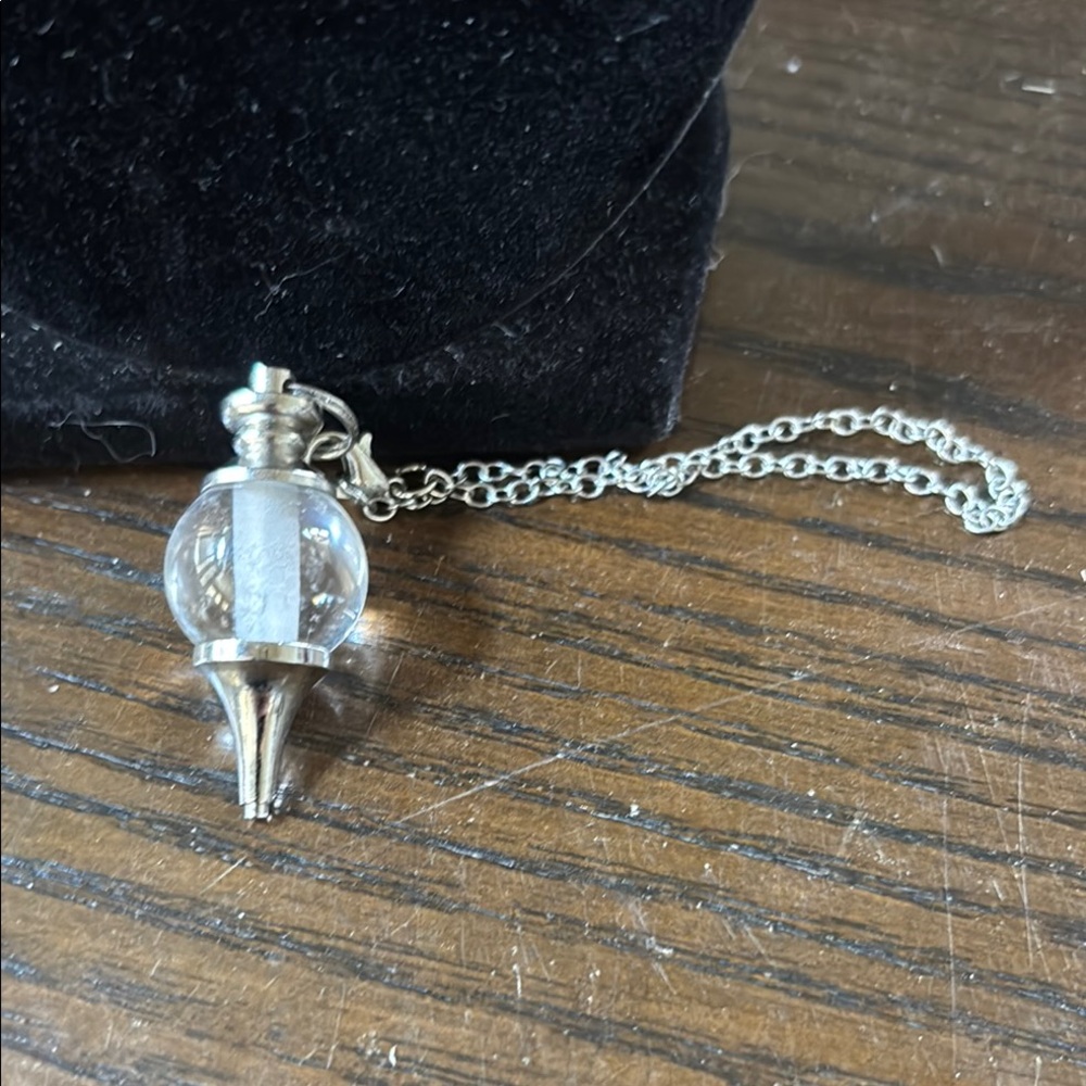 Elegant Silver Glass Pendant with small chain